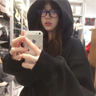 在凡妲的小房间里